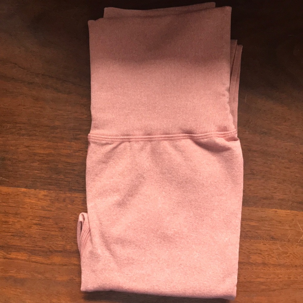 🆕 Naturyl OG Fit Leggings - Peony - Picture 7 of 8